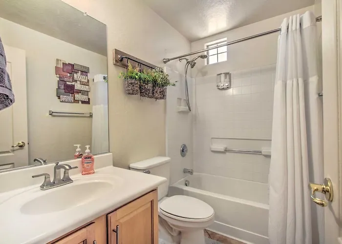 Holiday home Pool Access! Snowbird Retreat In North Phoenix